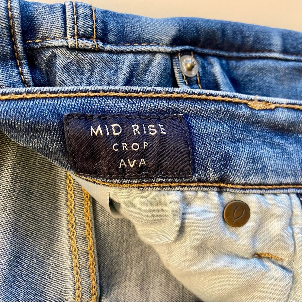Lucky Brand-Blue Cropped Frayed Hem Jeans-Size 28 - Picture 7 of 11